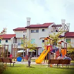 Üdülőközpont Villaggio A Mare