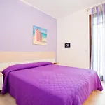 Üdülőközpont Villaggio A Mare