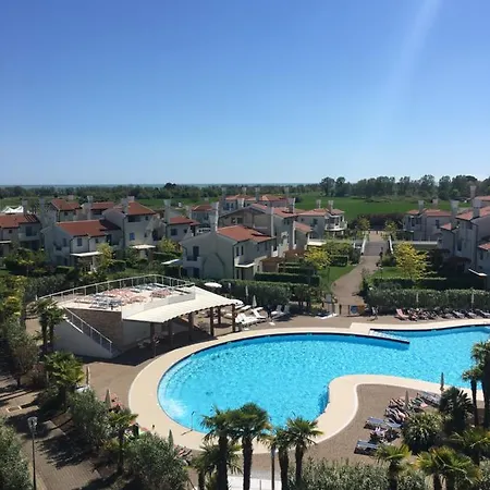 Villaggio A Mare Καόρλε