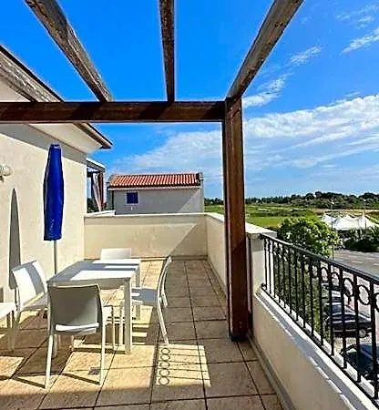 Villaggio A Mare منتجع