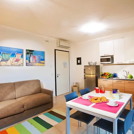 Villaggio A Mare Θέρετρο Καόρλε