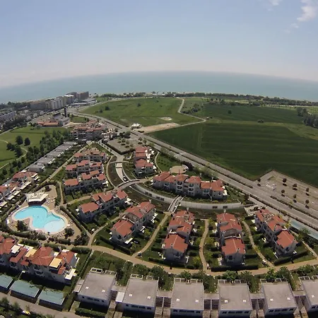Villaggio A Mare منتجع