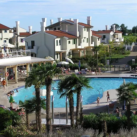 منتجع Villaggio A Mare 4*